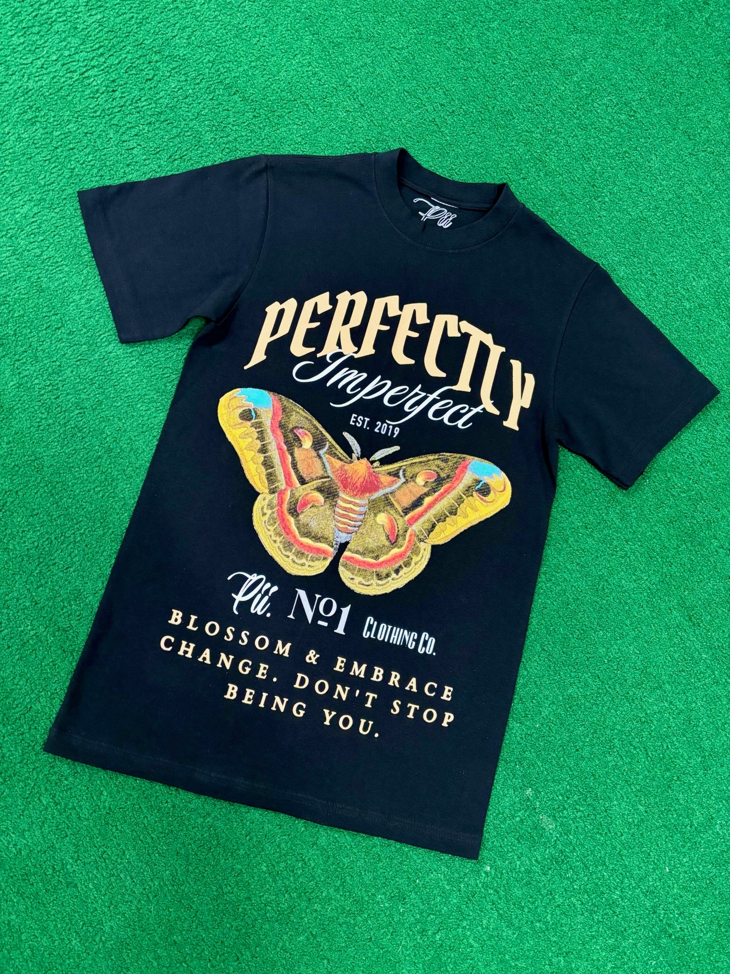 BLACK ‘Blossom’ Tee