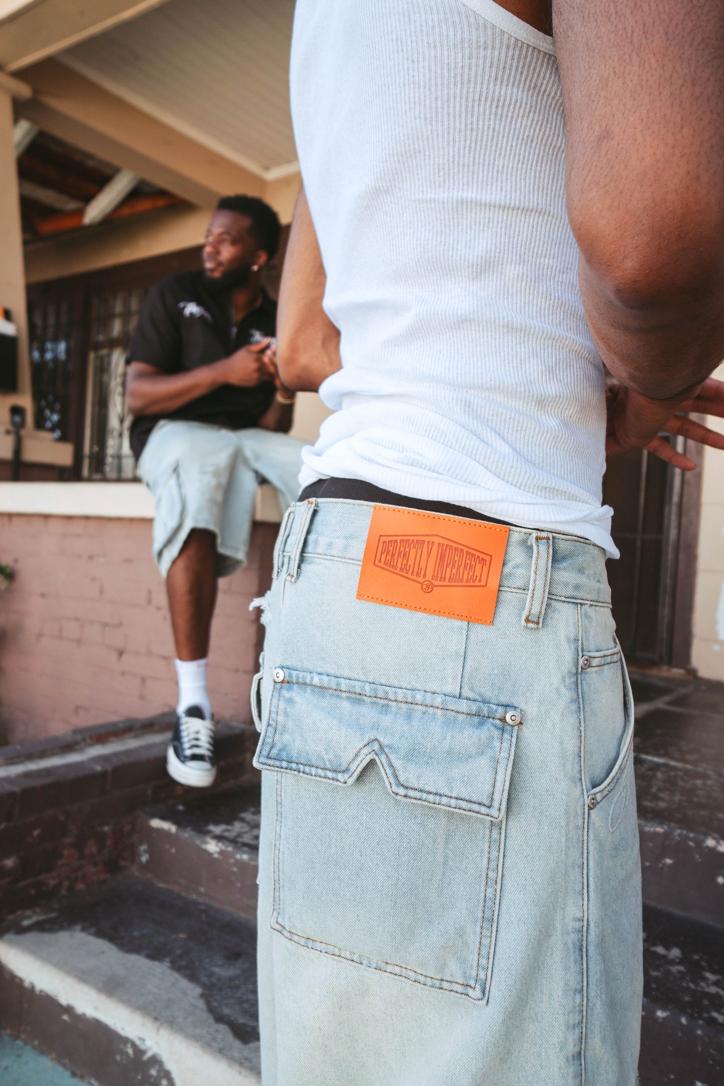 SUN FADED CARGO JORTS